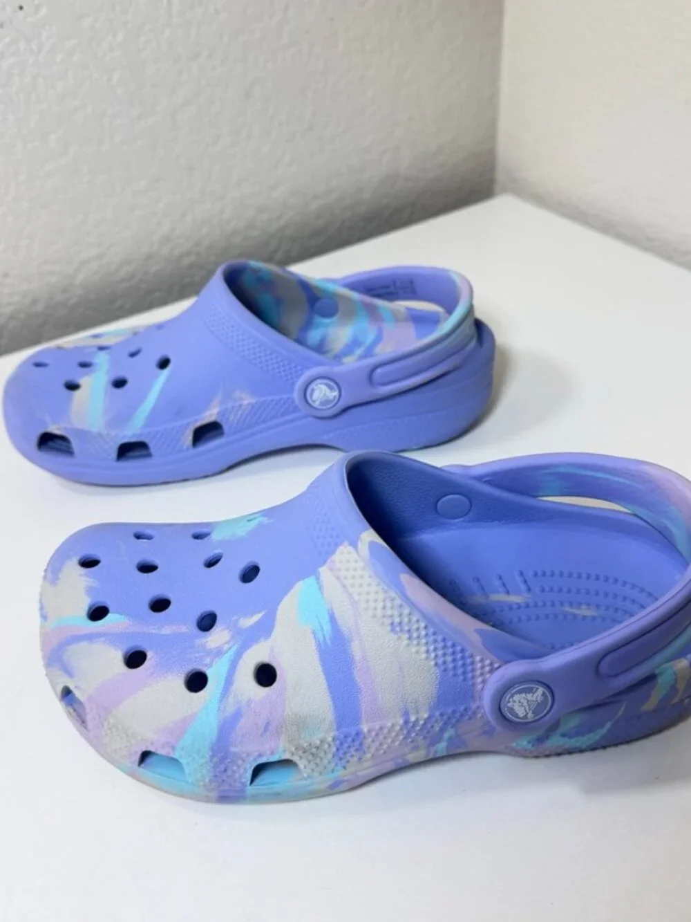 Crocs Kids Classic Marbled Clogs Moon Jelly Purple & Aqua {Size J 3} EUC!